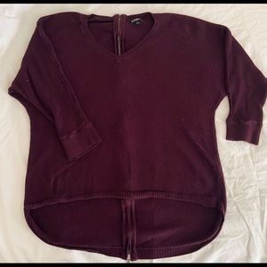 Cute maroon sweatshirt